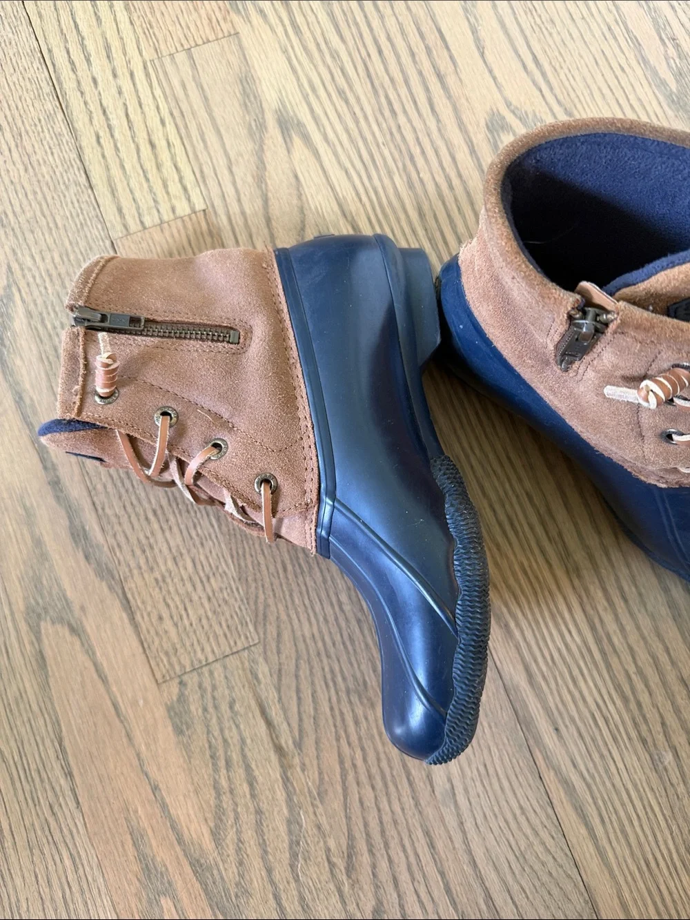 Sperry classic lace
